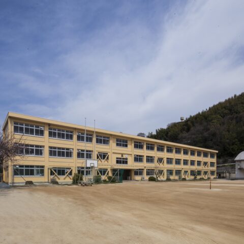 愛宕中学校第一校舎耐震改修建築主体工事（平成28年3月竣工）